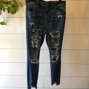 American Eagle next level stretch ripped jegging, size 16